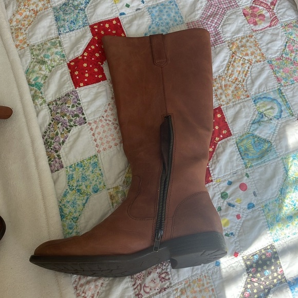 Born Boots - Picture 2 of 4